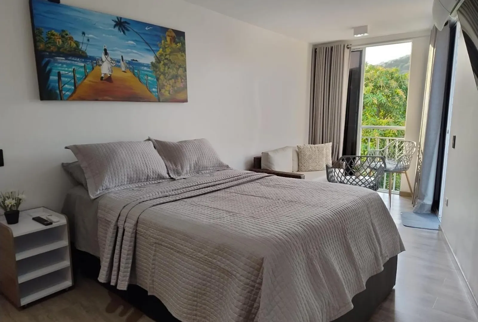 Apartamento Turistico Santa Marta Punta Gaira contacts